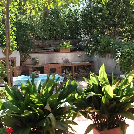 Sleeps 4 Air Con Apartment *